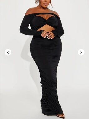 Fashion Nova Black Off-Shoulder Twist Maxi Dress